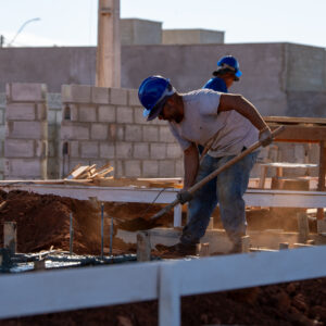 Obra de uma vez ou por etapas? Descubra o que compensa.