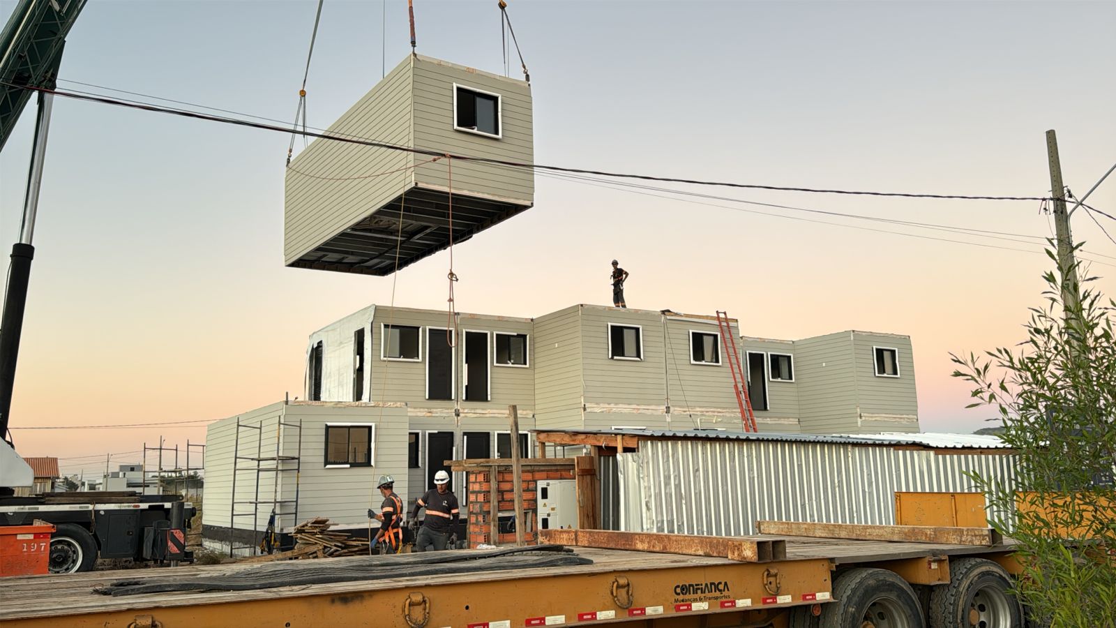Construção modular em aço avança rumo à produção em série e prepara edifícios de até oito andares